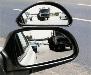 Auxilary Wide-Angle Side-View Mirror